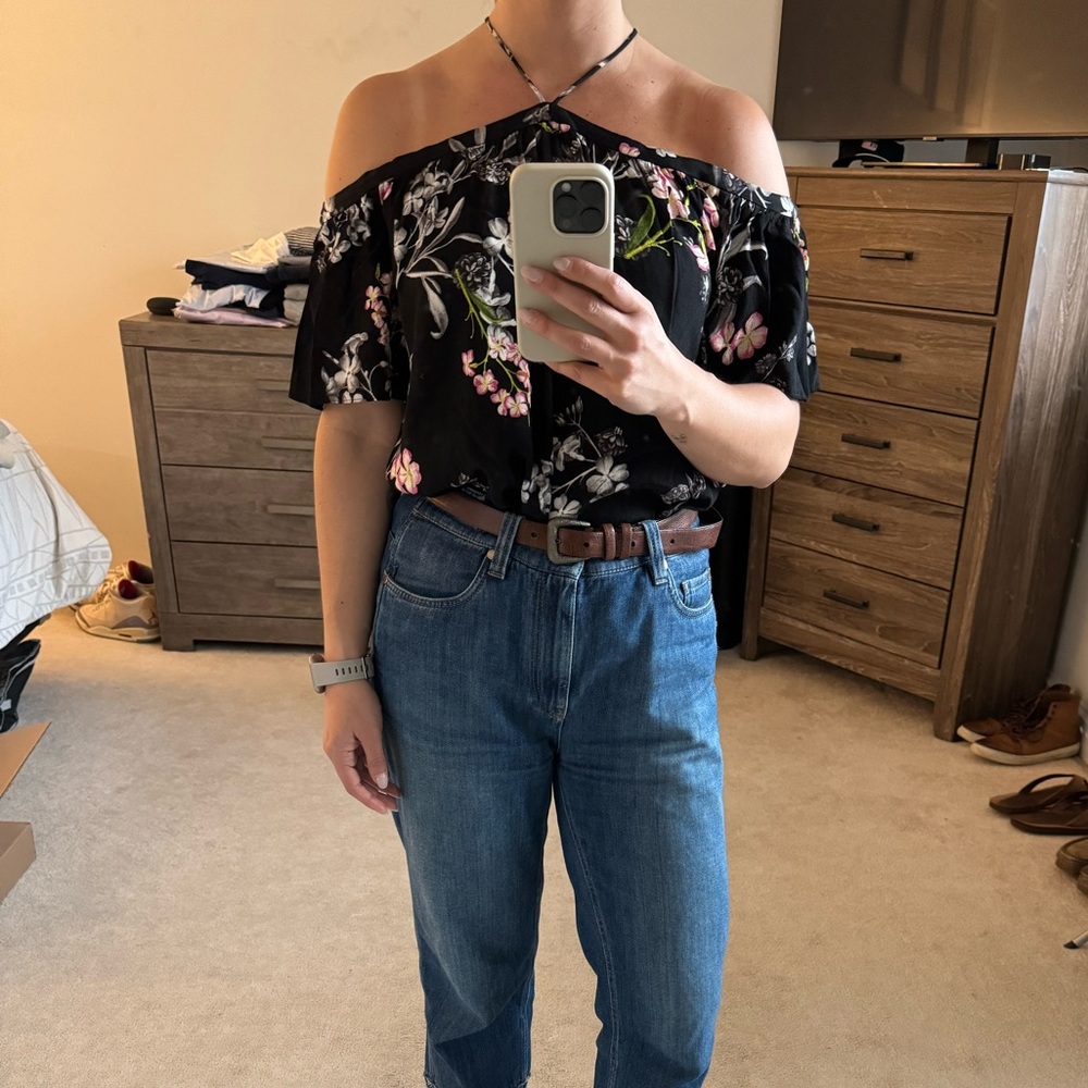 1.State Cold Shoulder Printed Top Sz S